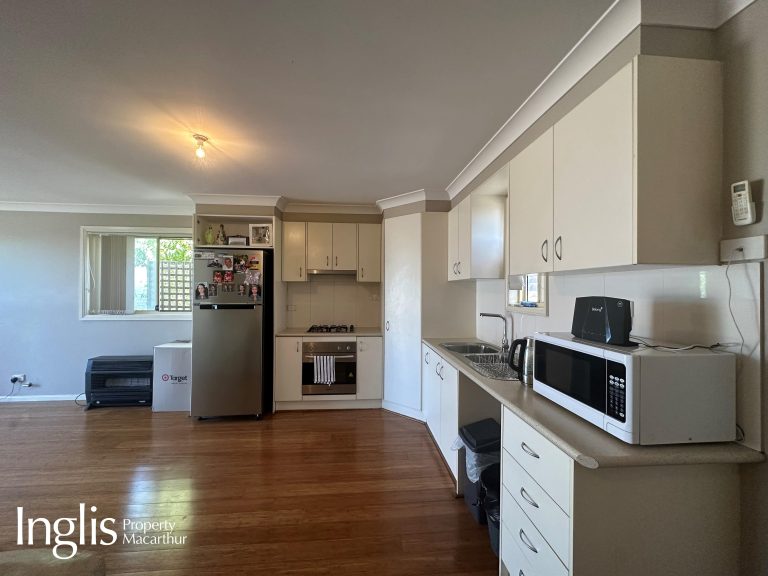 Neat & Tidy Two Bedroom Townhouse