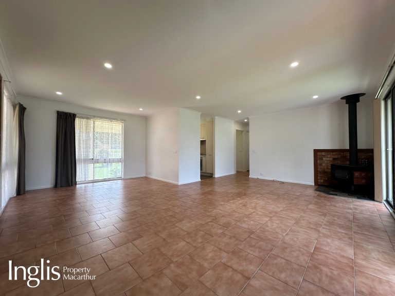 Newly Renovated Family Home With Acreage!