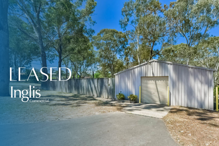 STORAGE SHED & YARD