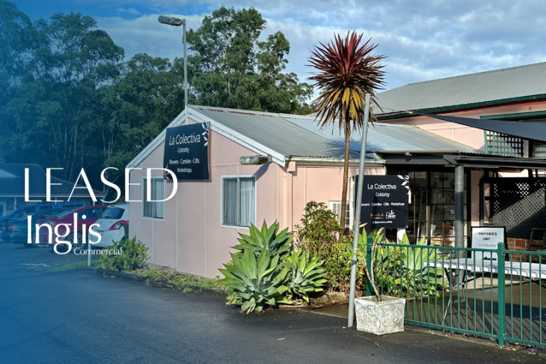 RETAIL, OFFICE, SHOWROOM IN THE CENTRE OF COBBITTY