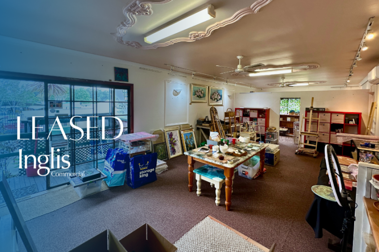 80SQM* OF RETAIL SHOWROOM IN THE HEART OF COBBITTY