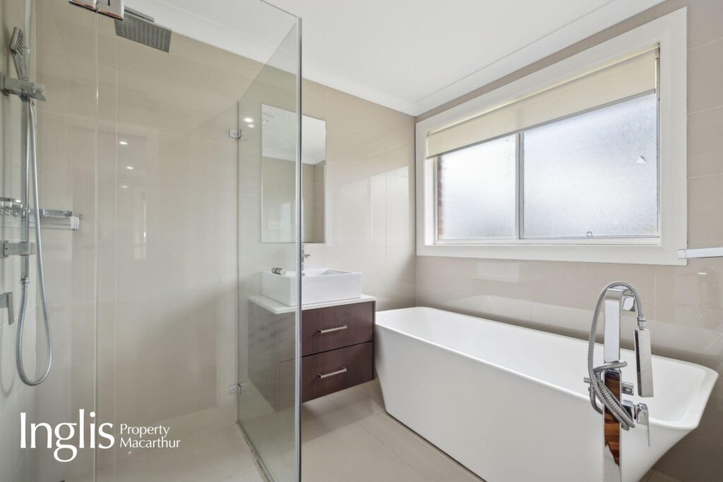 22 & 22A Waterhouse Drive, SILVERDALE, NSW 2752