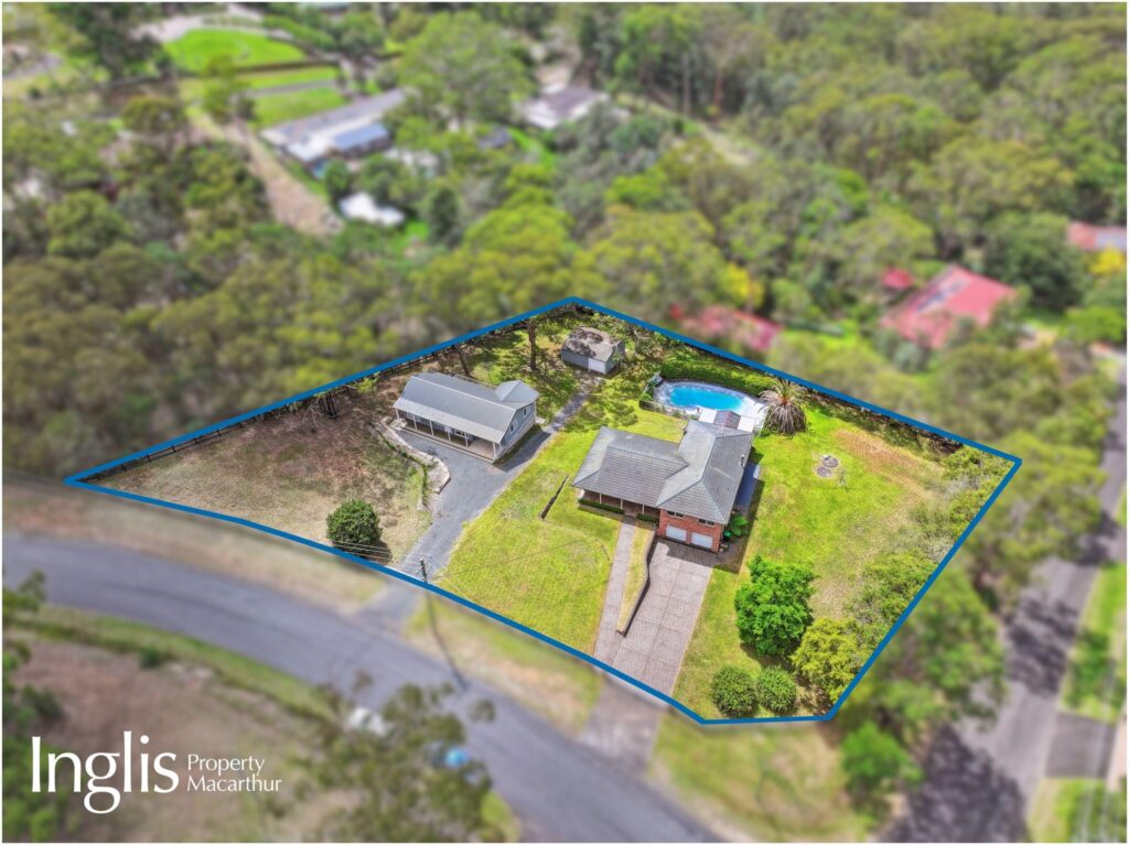 22 & 22A Waterhouse Drive, SILVERDALE, NSW 2752