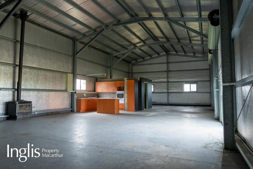 16 Westminster Place, RAZORBACK, NSW 2571