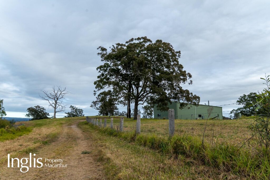 16 Westminster Place, RAZORBACK, NSW 2571
