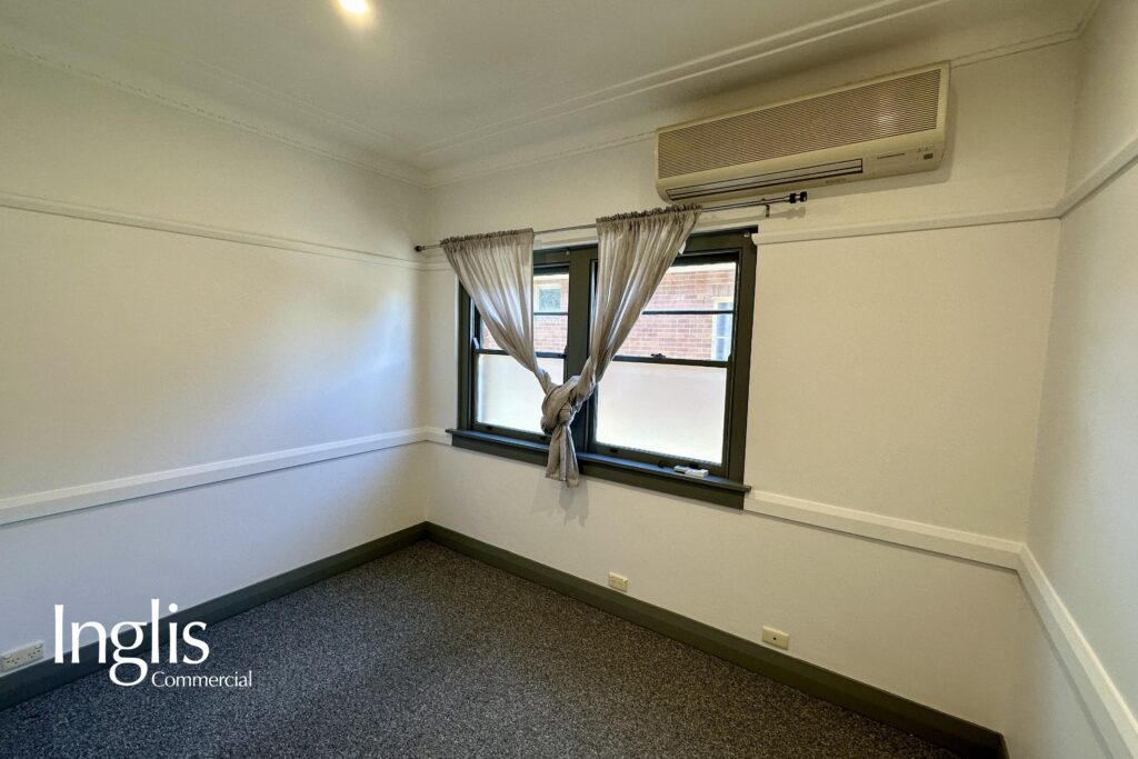 33 Elizabeth Street, CAMDEN, NSW 2570