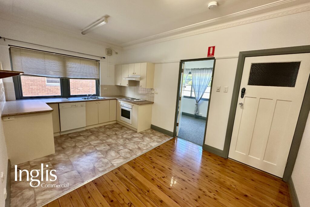 33 Elizabeth Street, CAMDEN, NSW 2570