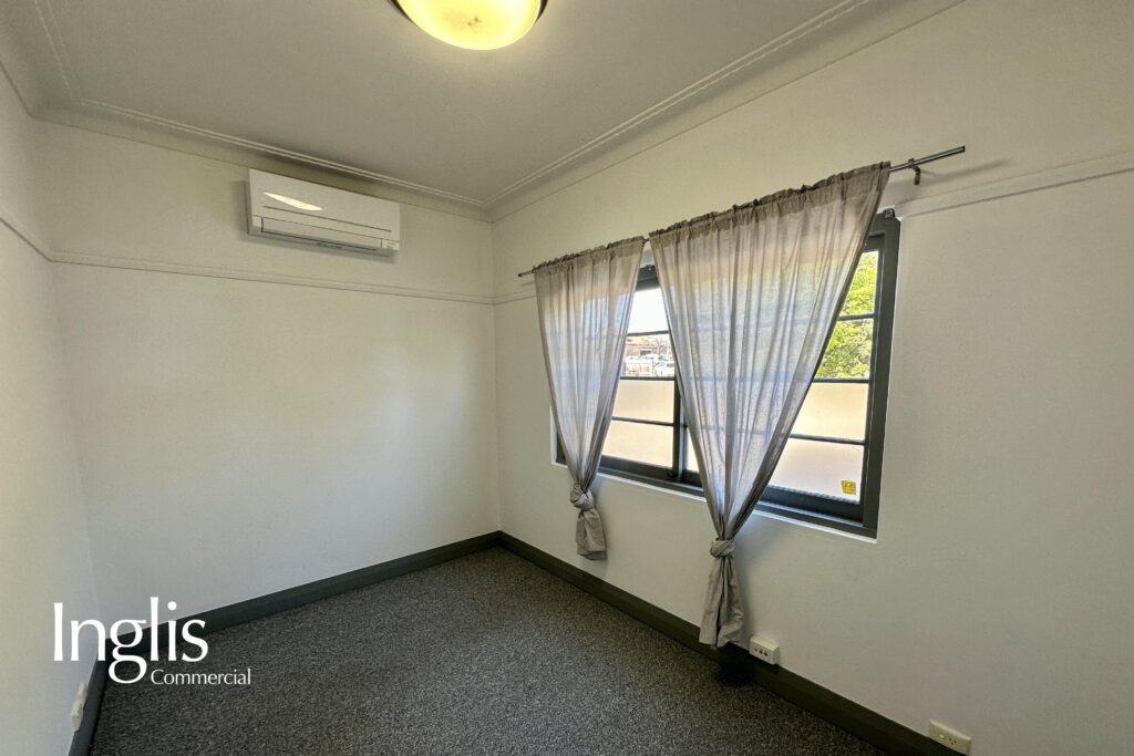 33 Elizabeth Street, CAMDEN, NSW 2570