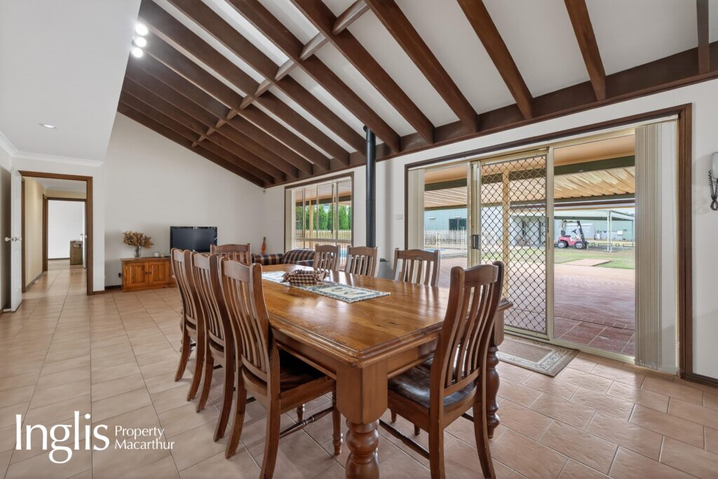 44 Centenary Place, CATHERINE FIELD, NSW 2557