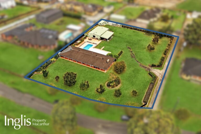 SPACE, COMFORT & LIFESTYLE ON AN EXPANSIVE 4,852 SQM BLOCK