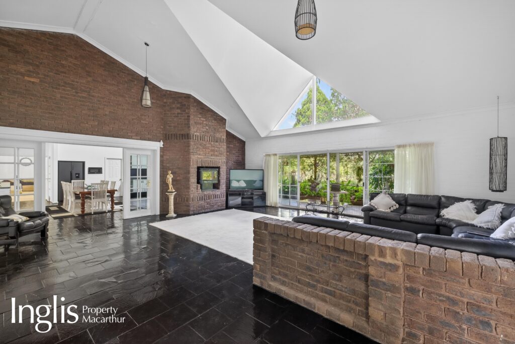 85 Cheviot Drive, COBBITTY, NSW 2570