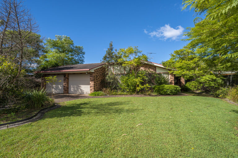 WELL POSITIONED FAMILY HOME