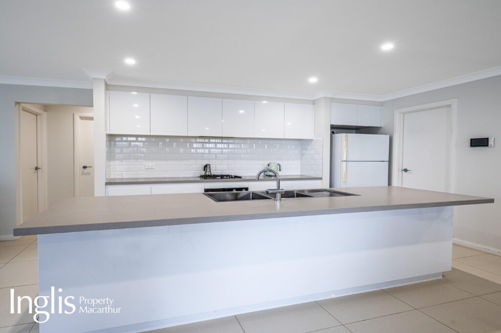 20 Belford Circuit, TAHMOOR, NSW 2573