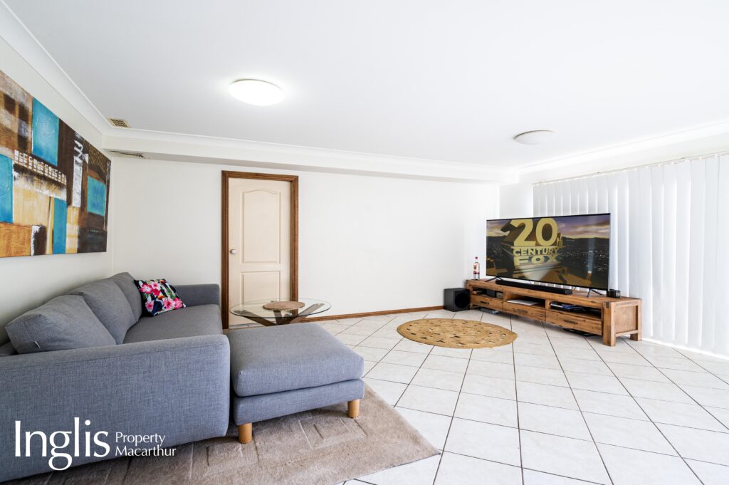 25 Banksia Road, MOUNT ANNAN, NSW 2567