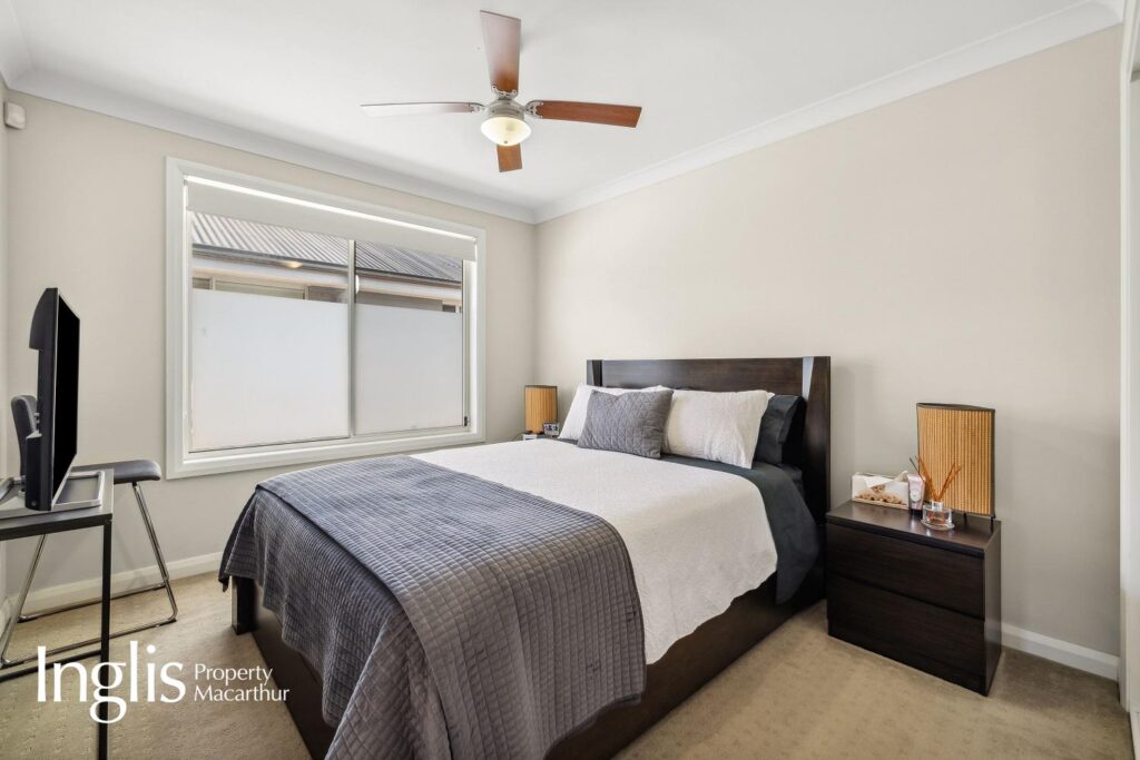 3 Middleton Lane, GREGORY HILLS, NSW 2557