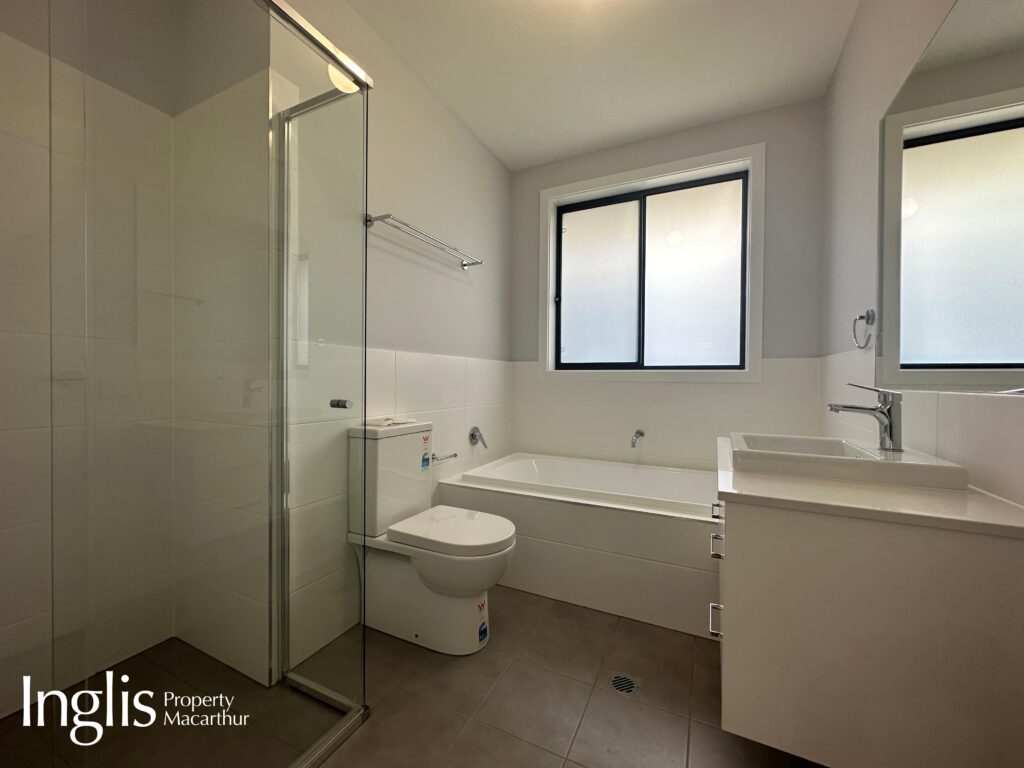 52 Rita Street, THIRLMERE, NSW 2572