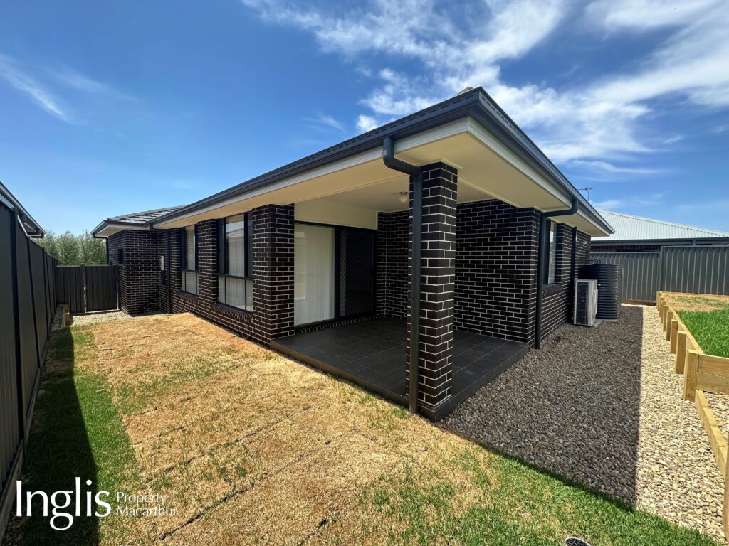 52 Rita Street, THIRLMERE, NSW 2572