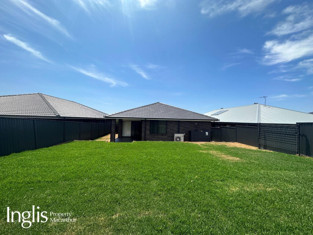 52 Rita Street, THIRLMERE, NSW 2572