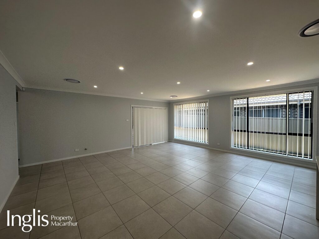 52 Rita Street, THIRLMERE, NSW 2572