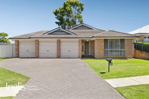 130 Holdsworth Drive, MOUNT ANNAN, NSW 2567