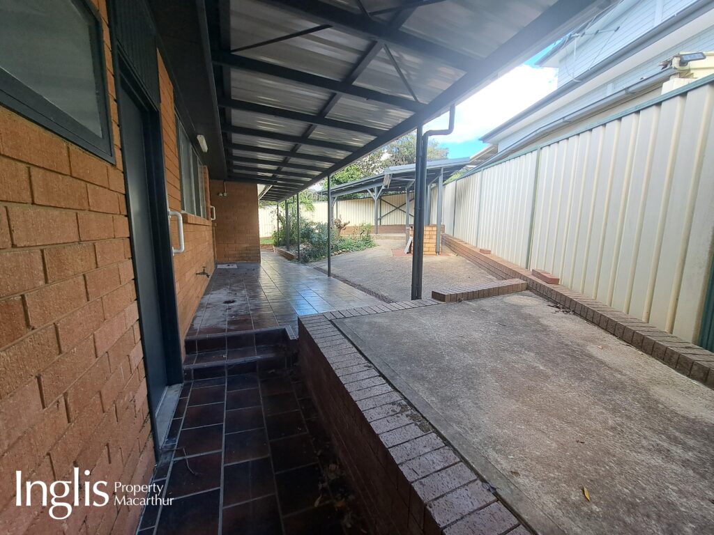 328 The Parkway, BRADBURY, NSW 2560