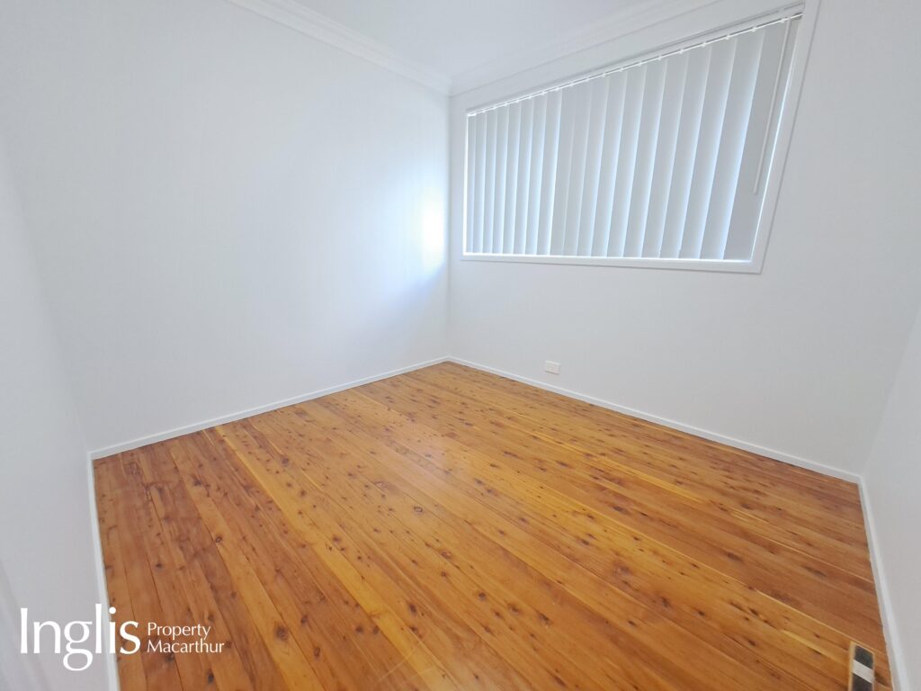 328 The Parkway, BRADBURY, NSW 2560