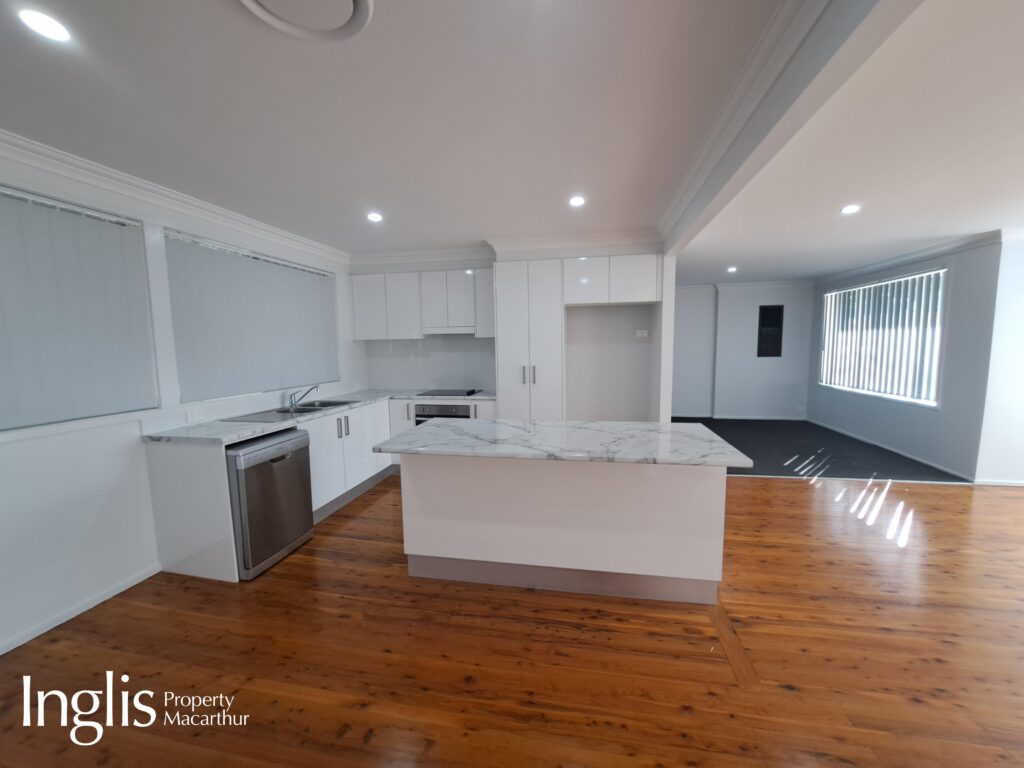 328 The Parkway, BRADBURY, NSW 2560