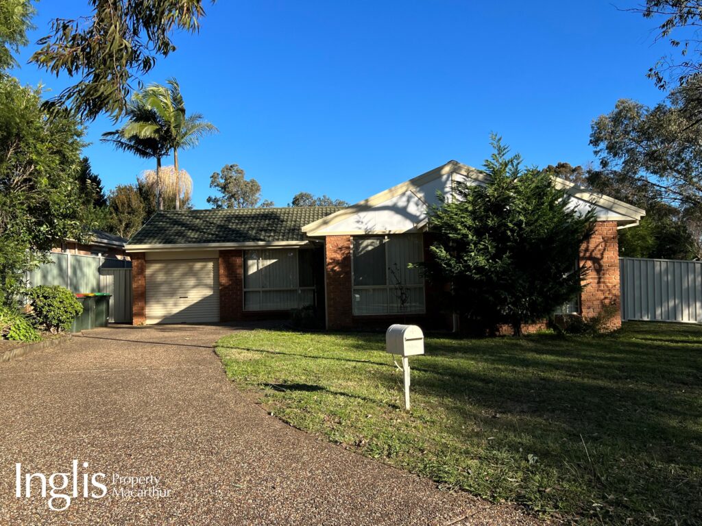 4 Cross Place, MOUNT ANNAN, NSW 2567