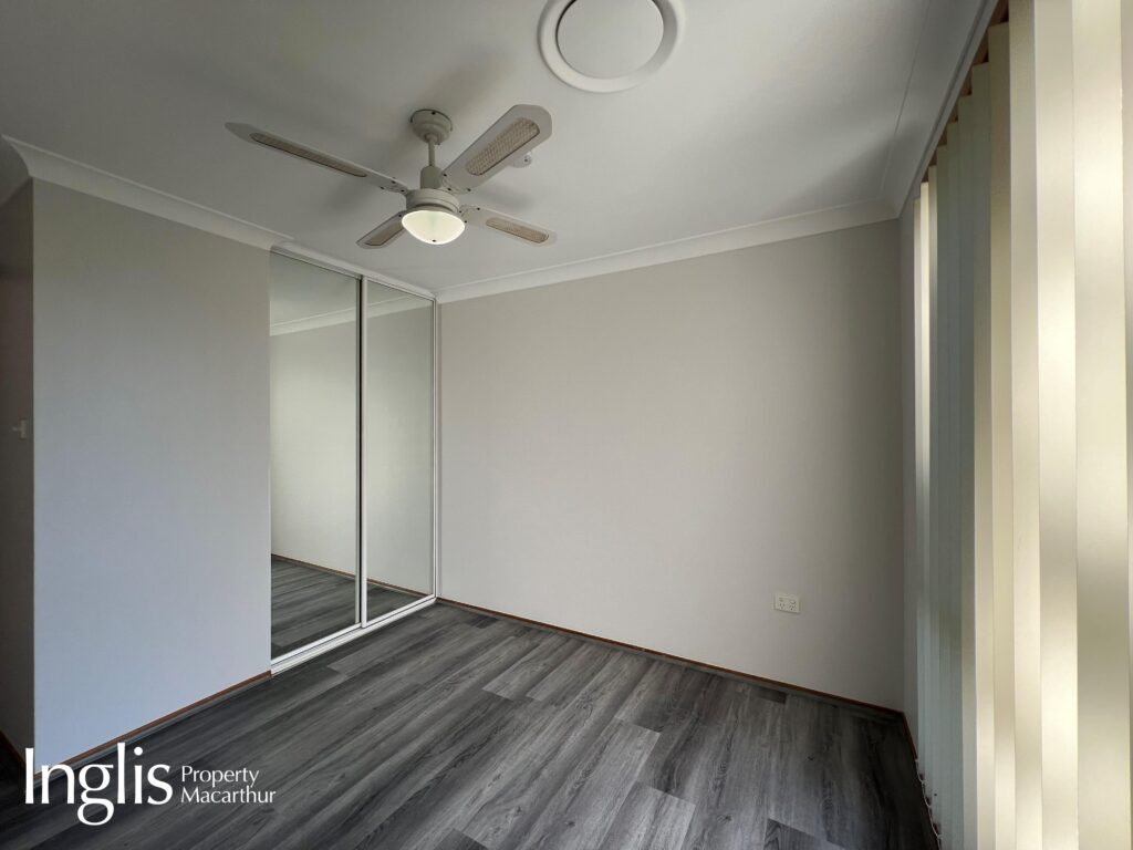4 Cross Place, MOUNT ANNAN, NSW 2567