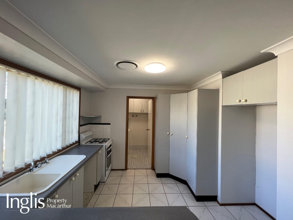 4 Cross Place, MOUNT ANNAN, NSW 2567