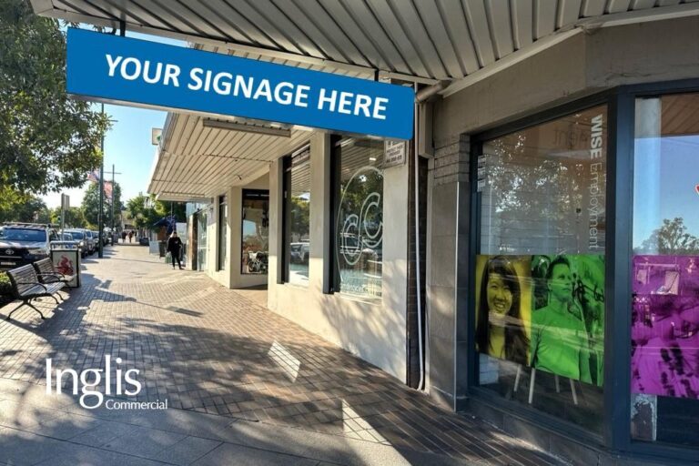 DOMINANT CORNER SHOPFRONT!