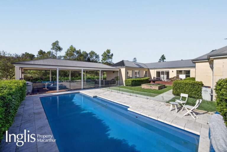 A PRIVATE COUNTRY ESCAPE 