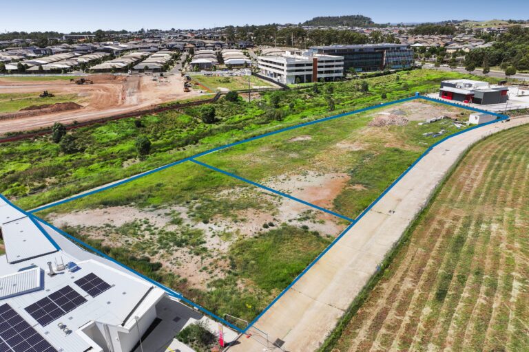 LARGE LAND FOR LEASE!