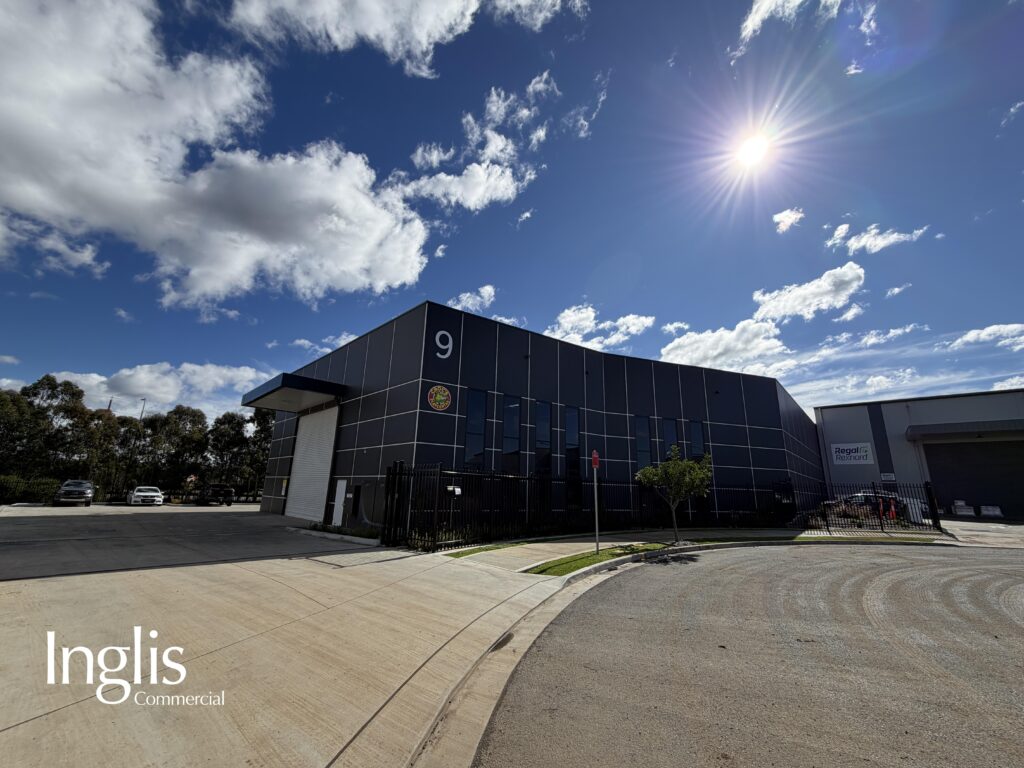 2/9 Cobar Place, GREGORY HILLS, NSW 2557