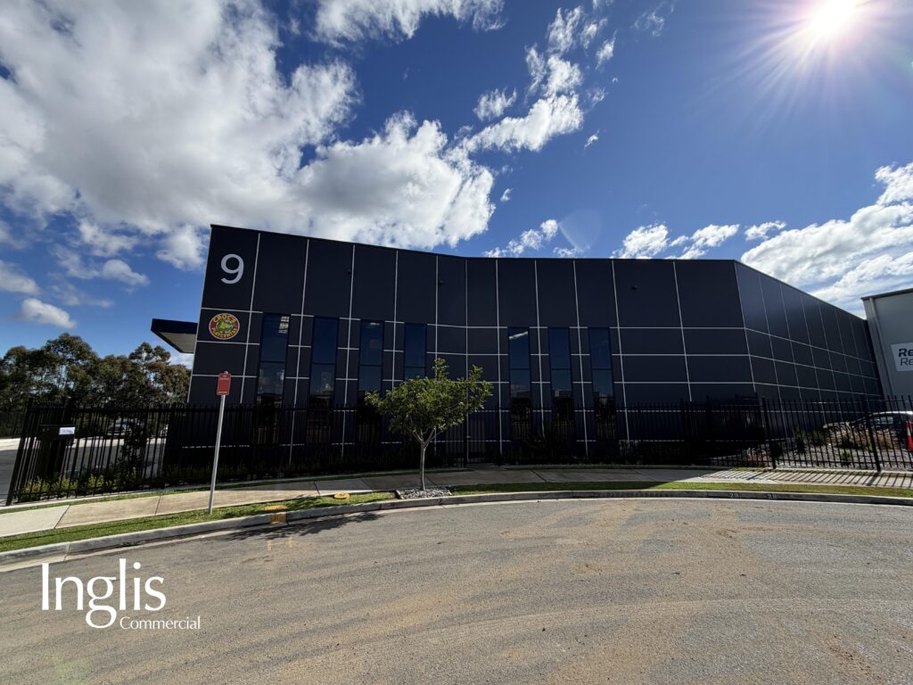 2/9 Cobar Place, GREGORY HILLS, NSW 2557